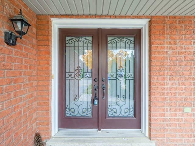 114 River Rock Cres