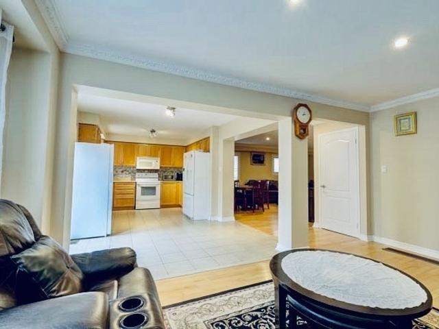 78 Botavia Downs Dr
