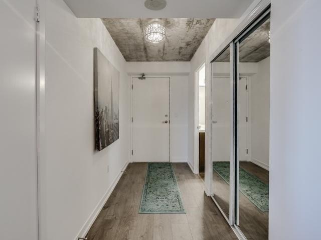 2401 - 1410 Dupont St