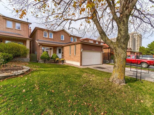 133 Kingsbridge Garden Circ