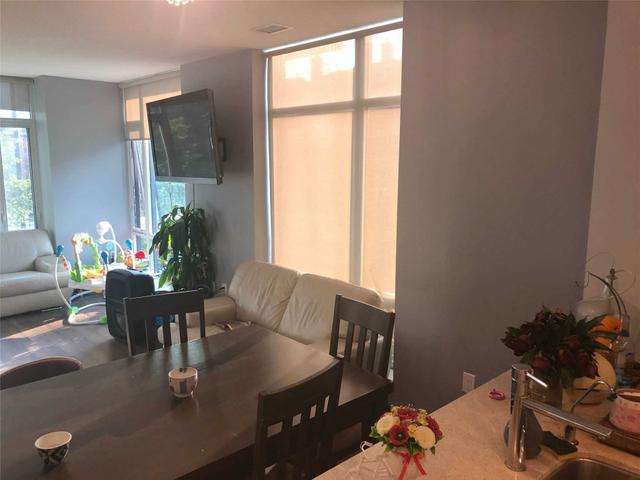 106 - 2560 Eglinton Ave W