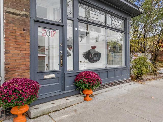2017 Dundas St W