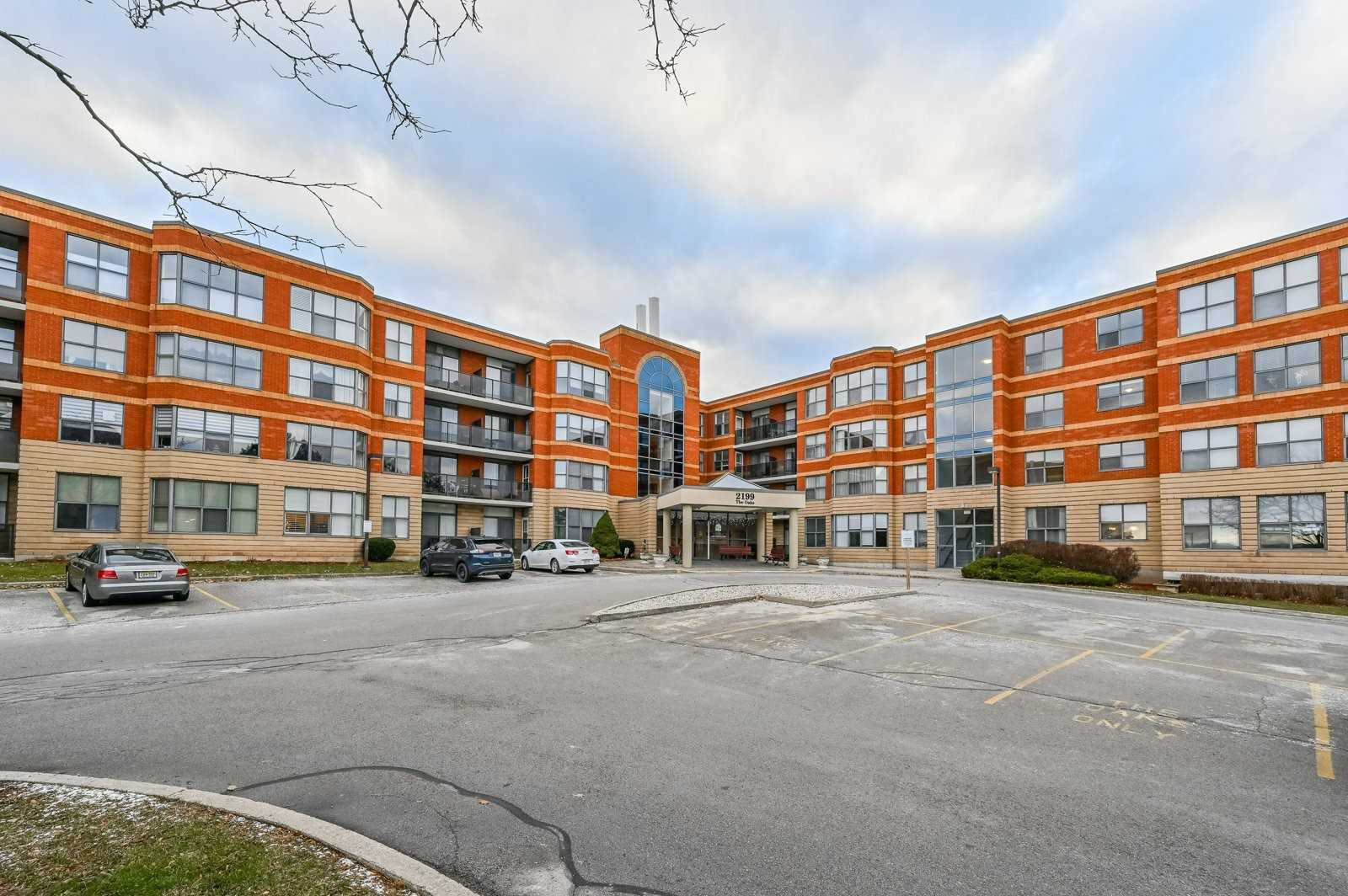 412 2199 Sixth Line, Oakville Leased, W4985191 Condos.ca