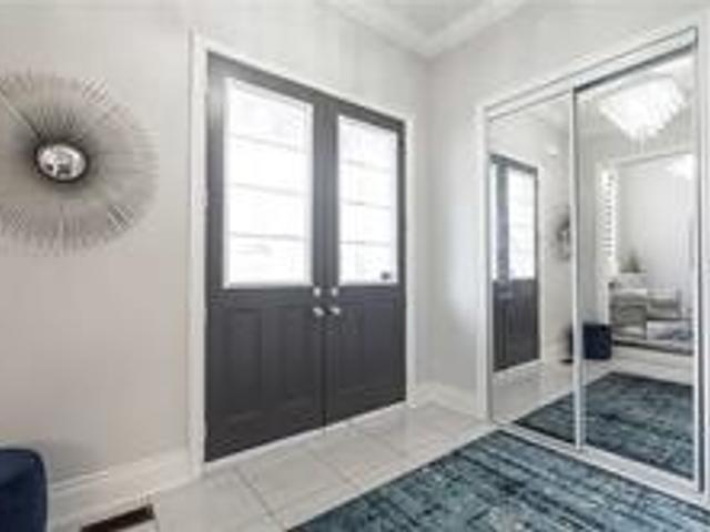 27 Observatory Cres