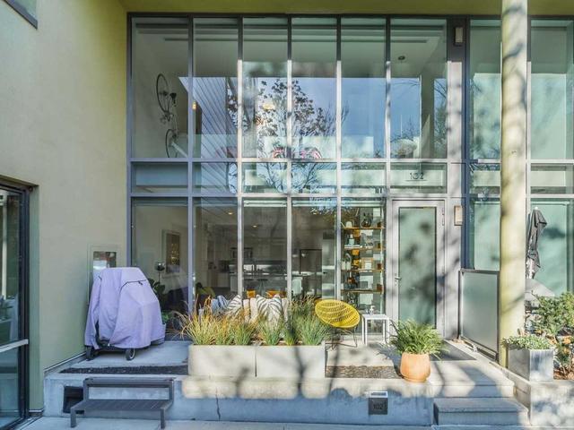 102 - 25 Ritchie Ave