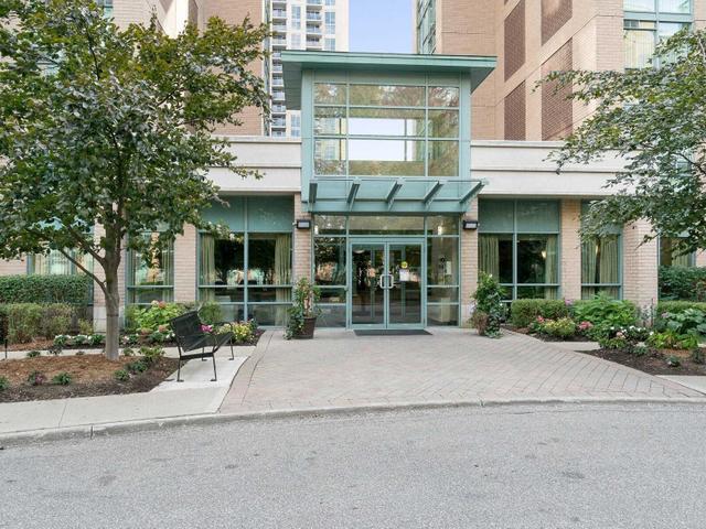 1002 - 9 Michael Power Pl