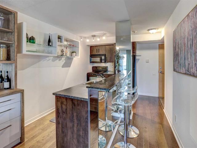 404 - 1040 The Queensway