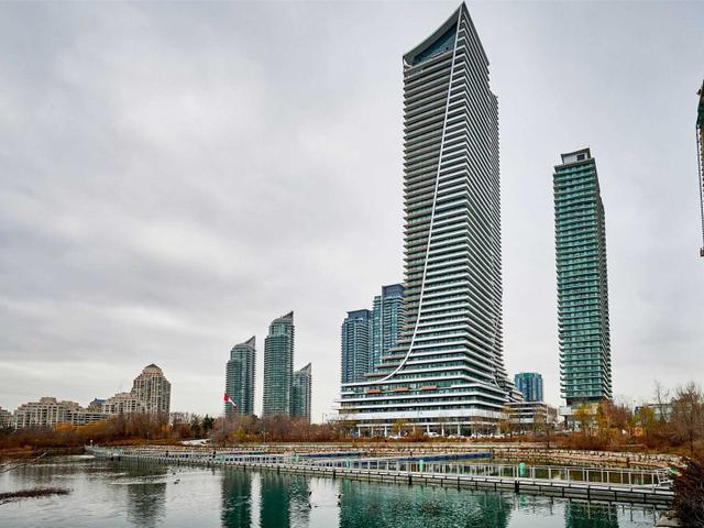 2718 - 30 Shore Breeze Dr