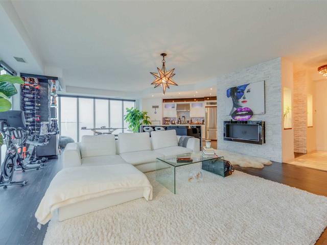 903 - 58 Marine Parade Dr