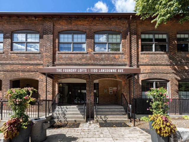 311 - 1100 Lansdowne Ave