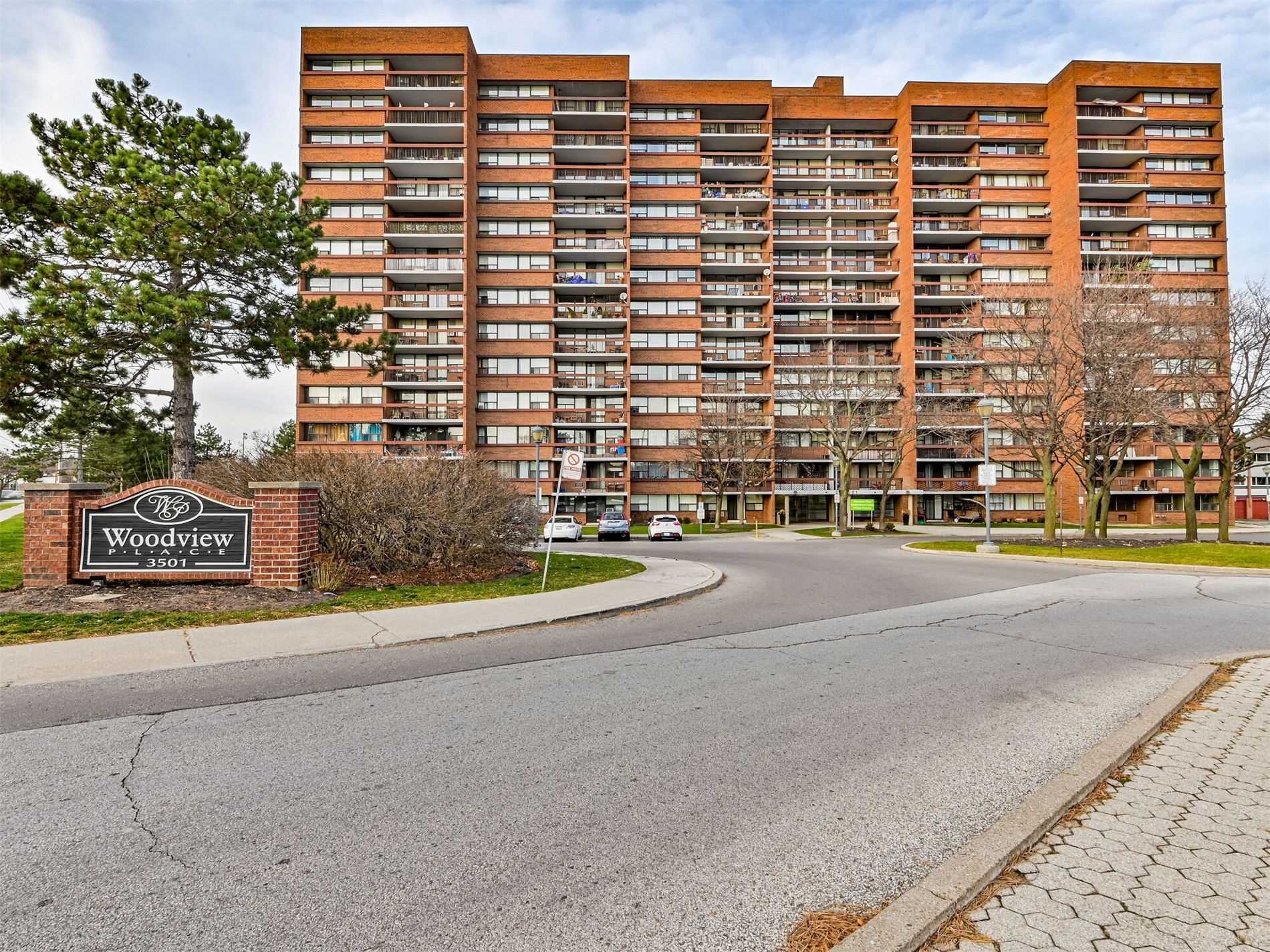 1412 3501 Glen Erin Dr, Mississauga Sold, W4995396 Condos.ca