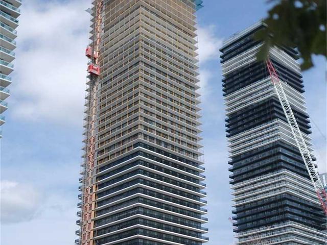 2703 - 10 Silver Moon Dr W