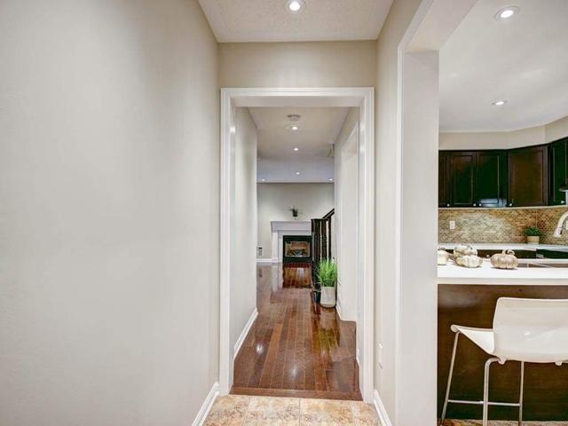 Bsmt - 841 Scott Blvd