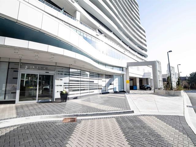 1120 - 2520 Eglinton Ave W