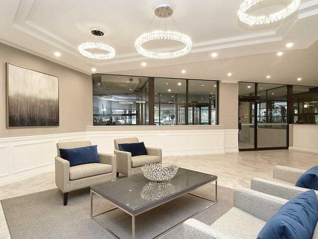 1905 - 1300 Bloor St