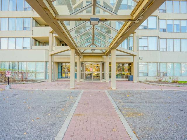 1901 - 700 Constellation Dr