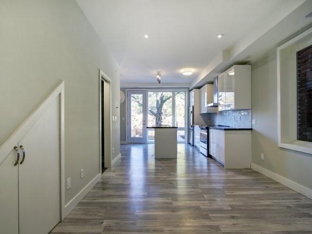 1 - 533 Runnymede Rd