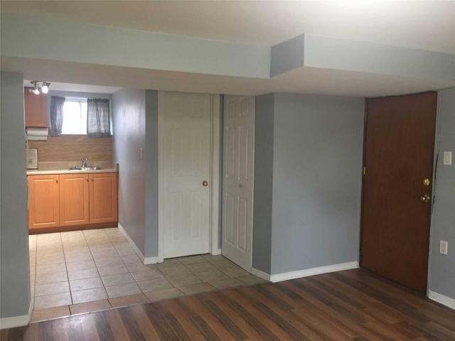 149 Treeview (Lower Lvl) Dr