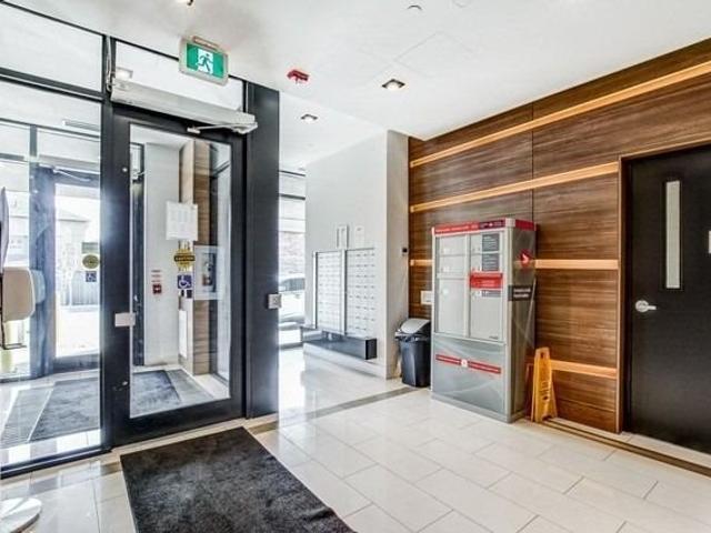 A424 - 5230 Dundas St