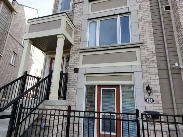 92 - 1 Beckenrose Crt