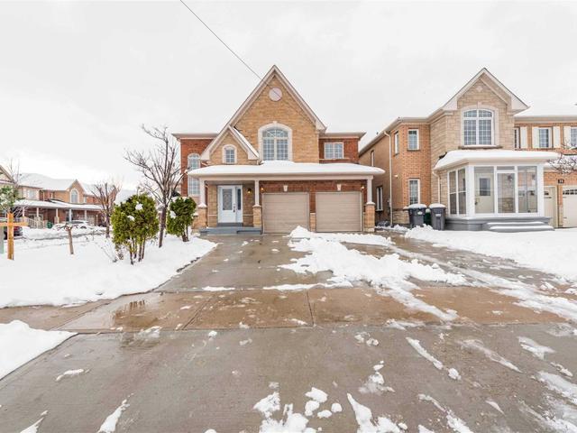 33 Beresford Cres
