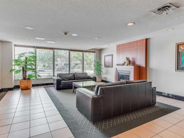 1715 - 145 Hillcrest Ave