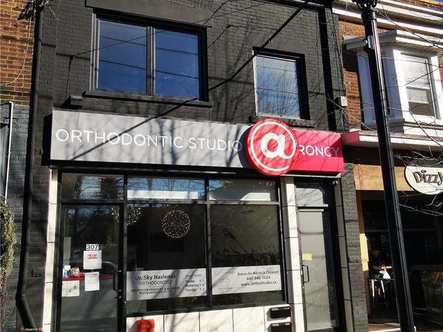 A - 307 Roncesvalles Ave