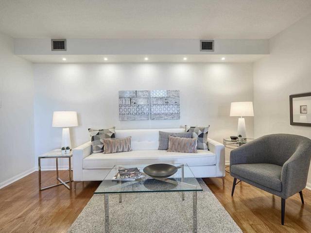 503 - 95 La Rose Ave