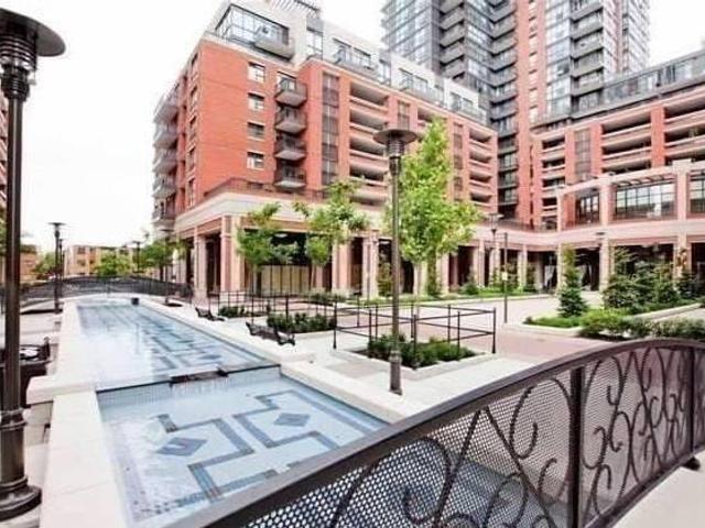 843 - 830 Lawrence Ave W