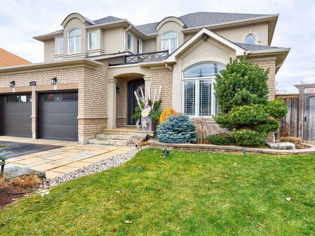 1519 Stewart Cres