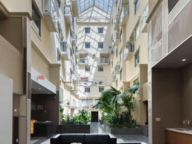 221 - 437 Roncesvalles Ave