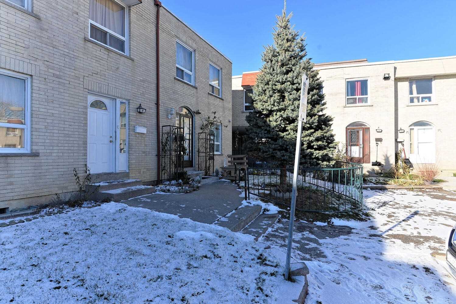 15 7440 Goreway Dr, Mississauga Sold, W5069055 Condos.ca