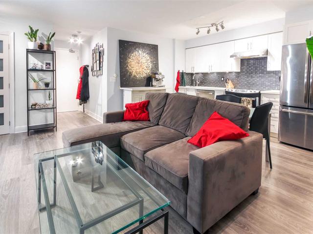 1501 - 155 Legion Rd N