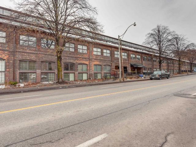 333 - 1100 Lansdowne Ave