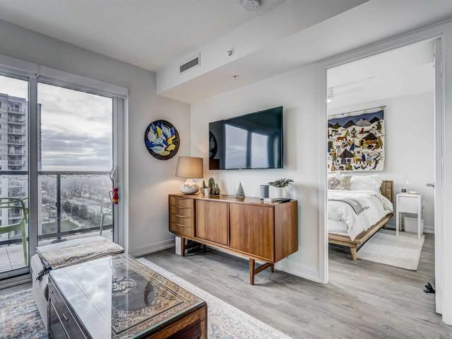 905 - 1420 Dupont St