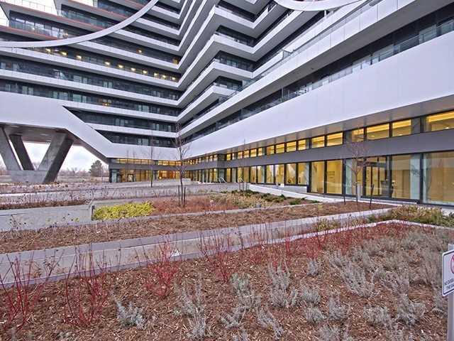 2622 - 30 Shore Breeze Dr