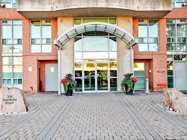 222 - 200 Manitoba St