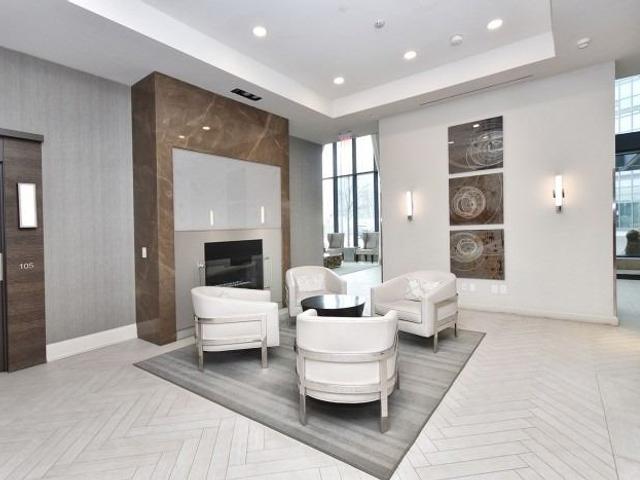 2608 - 59 Annie Craig Dr