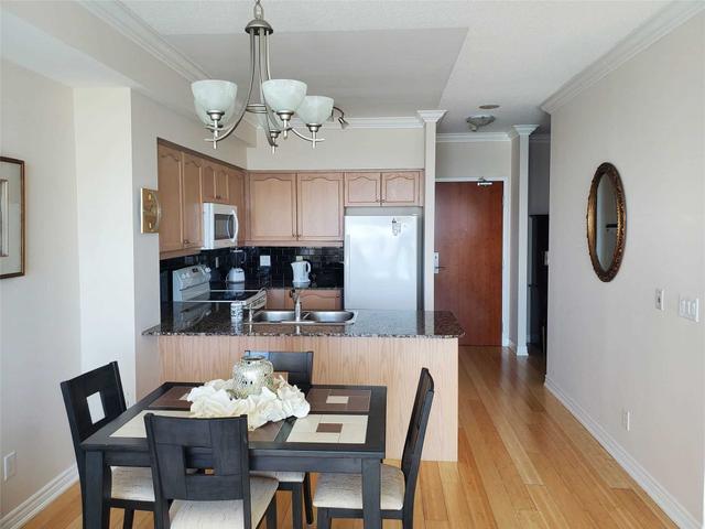 1401 - 1403 Royal York Rd
