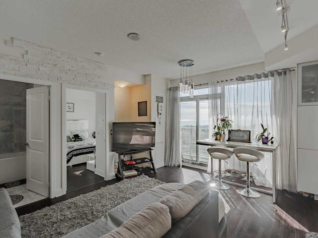 1301 - 33 Shore Breeze Dr