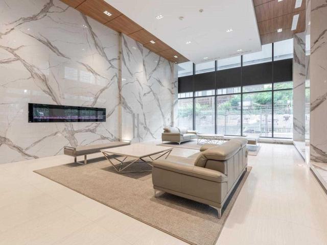 3206 - 20 Shore Breeze Dr