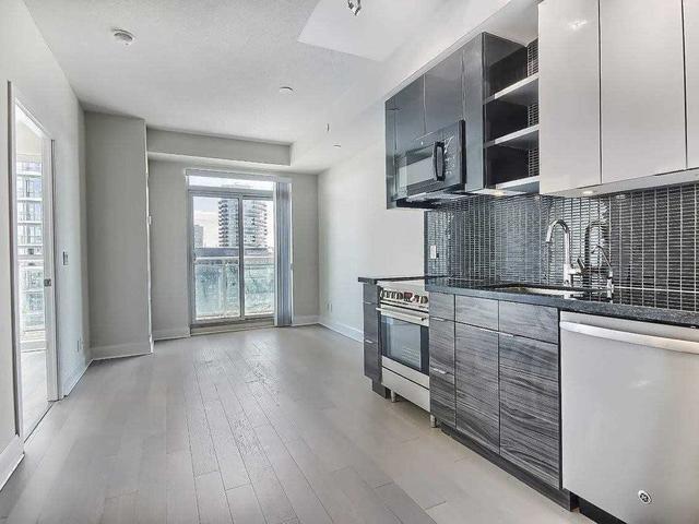 1707 - 33 Shore Breeze Dr