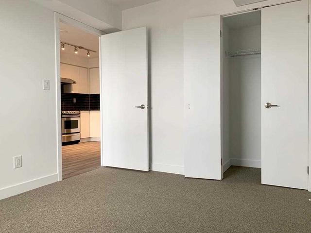 1012 - 160 Flemington Rd