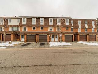 59 - 371 Bronte St S