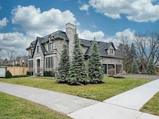 1219 Lakeshore Rd W