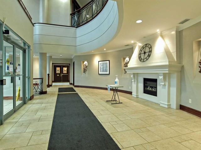 613 - 2565 Erin Centre  Blvd