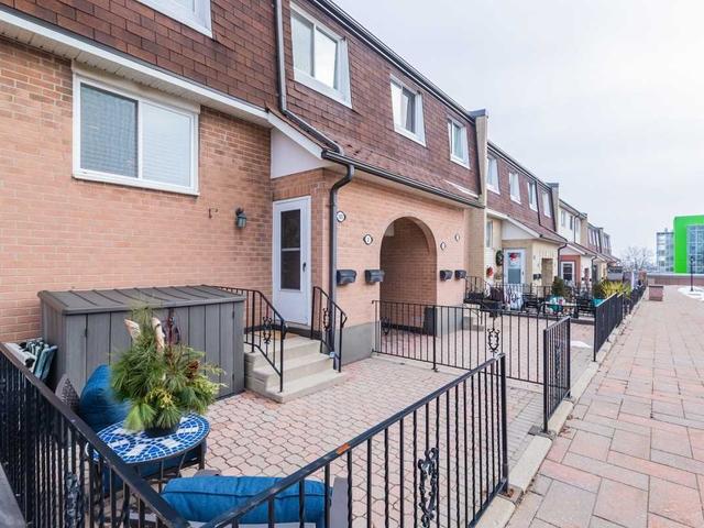 102 - 2170 Bromsgrove Rd