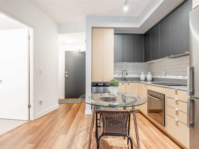 A207 - 5230 Dundas St