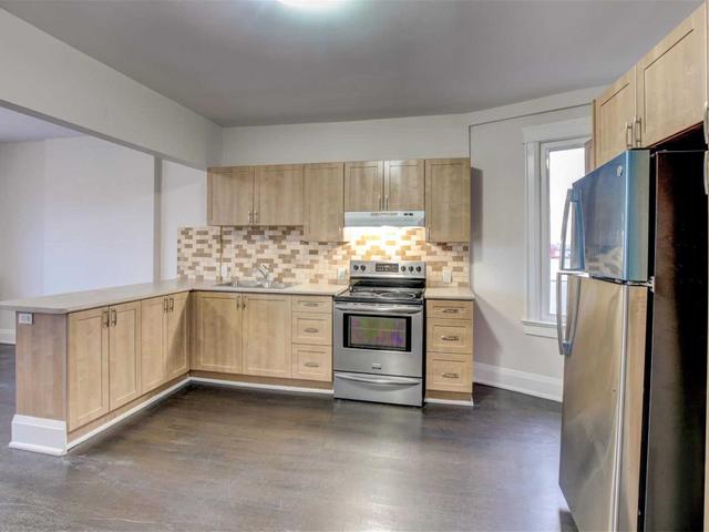 3rd Fl - 1262 St Clair Ave W