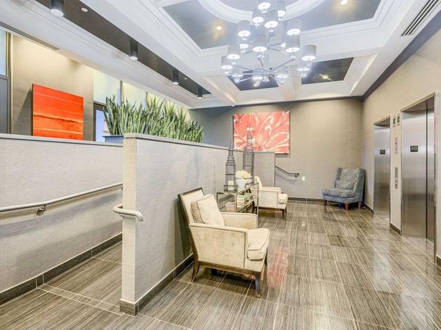 512 - 3563 Lake Shore Blvd W